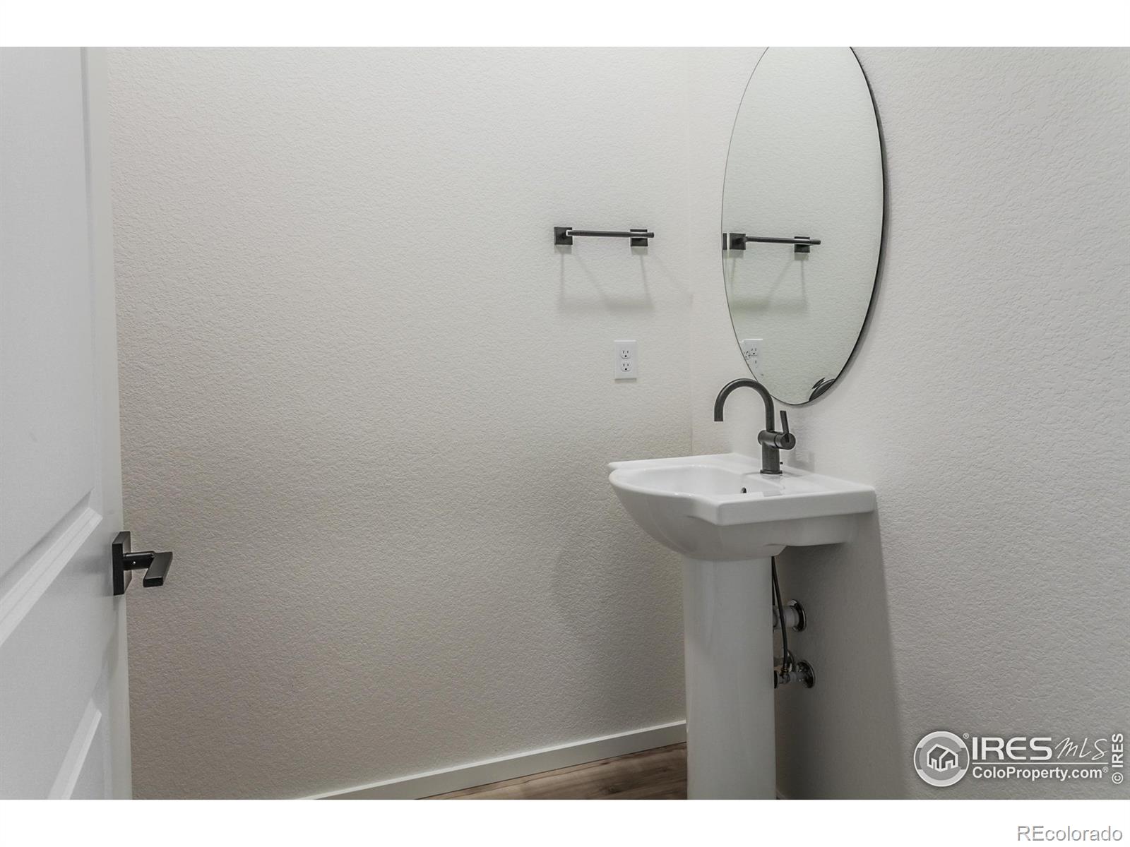 MLS Image #16 for 1600  sunflower way,johnstown, Colorado
