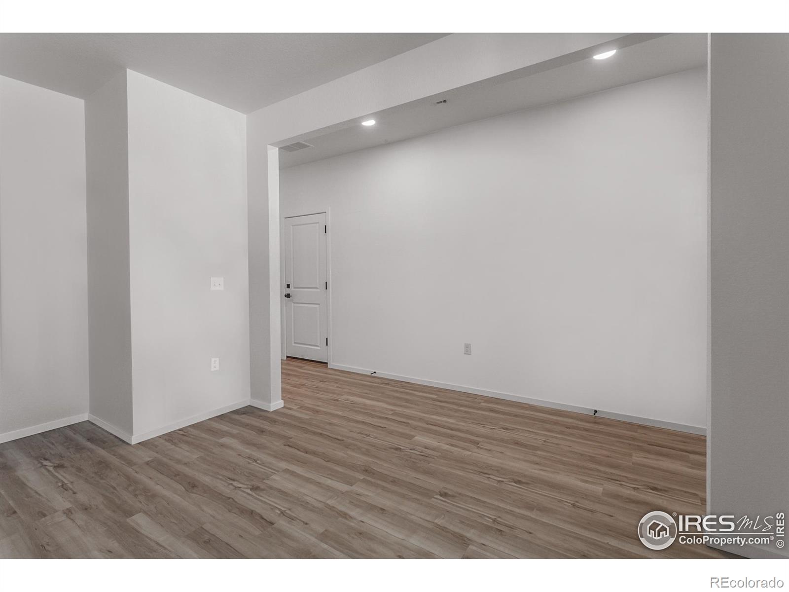 MLS Image #2 for 1600  sunflower way,johnstown, Colorado
