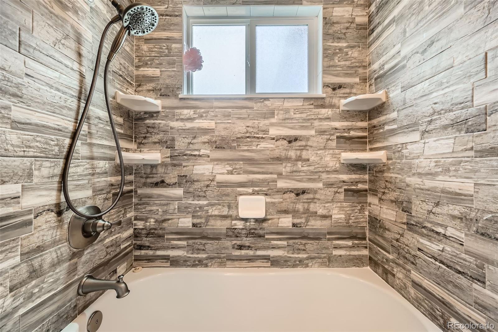 MLS Image #13 for 17232 e oberlin place,aurora, Colorado