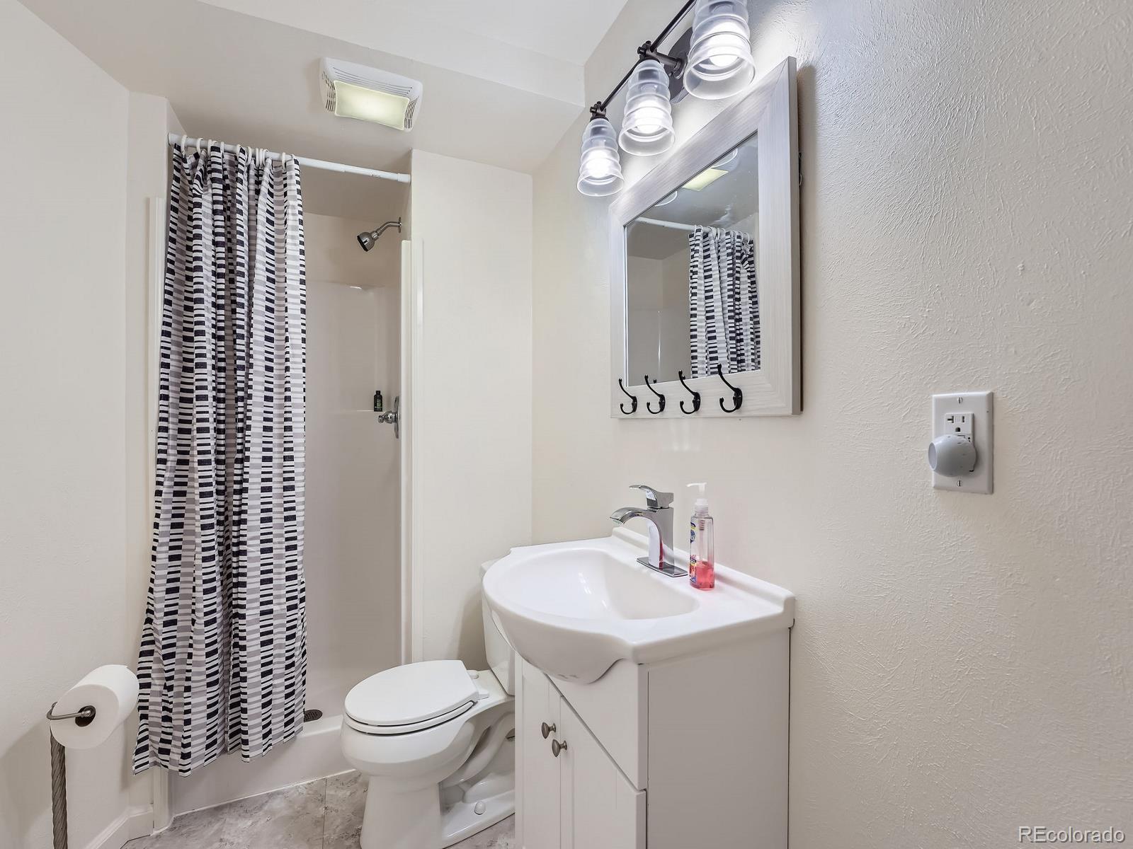 MLS Image #20 for 4063 s cathay court,aurora, Colorado