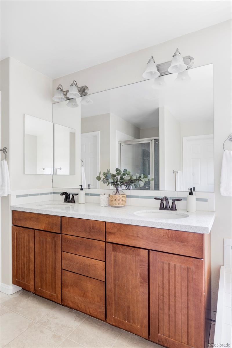 MLS Image #14 for 8739 e 23rd avenue,denver, Colorado