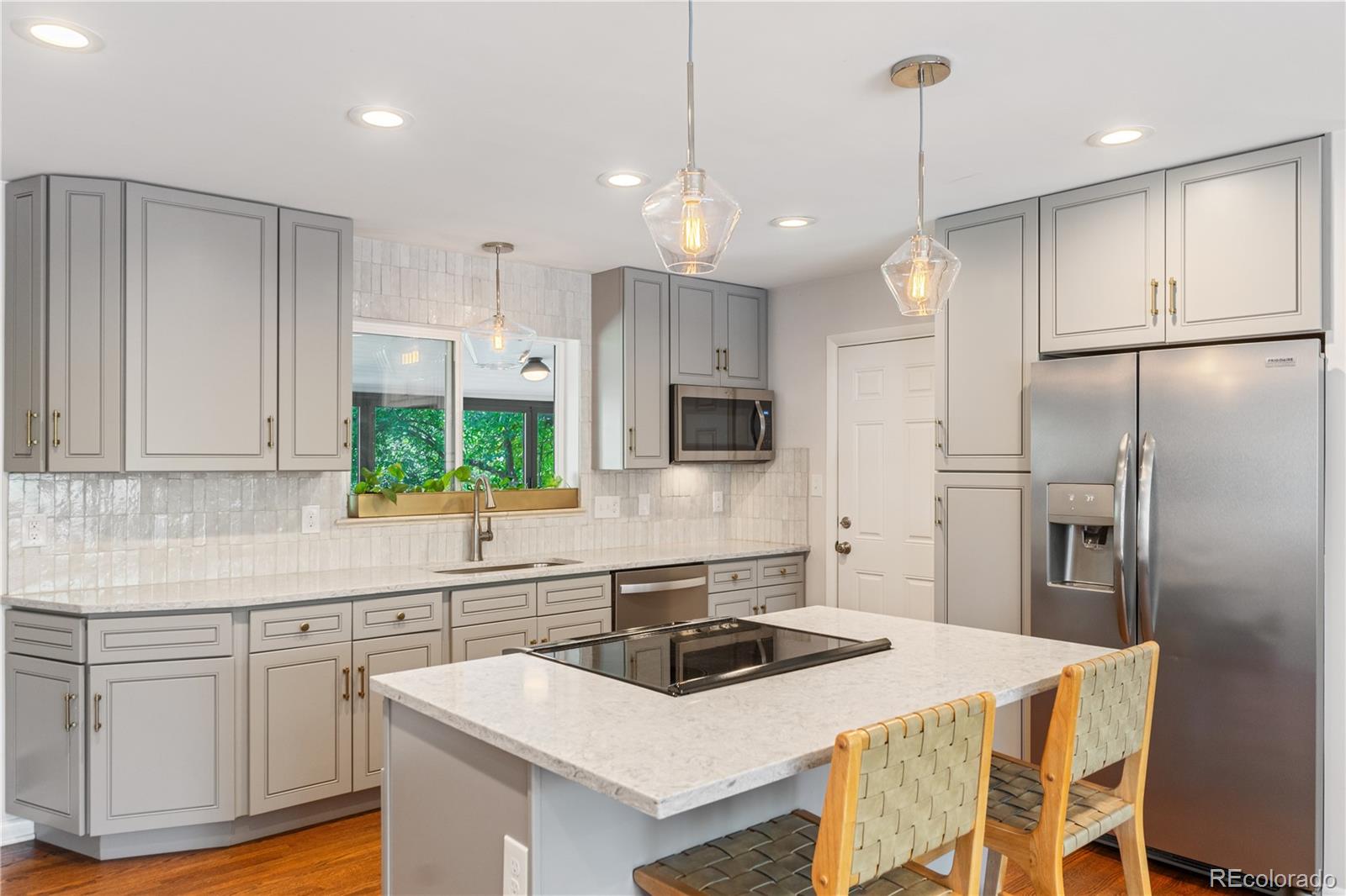 MLS Image #10 for 5525 e bails drive,denver, Colorado