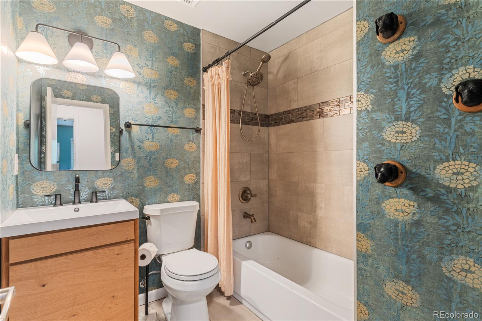MLS Image #27 for 5525 e bails drive,denver, Colorado
