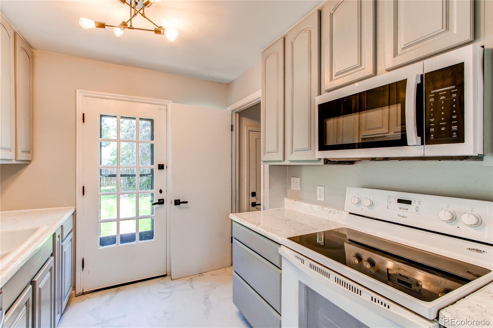 MLS Image #3 for 1170  kingston street,aurora, Colorado