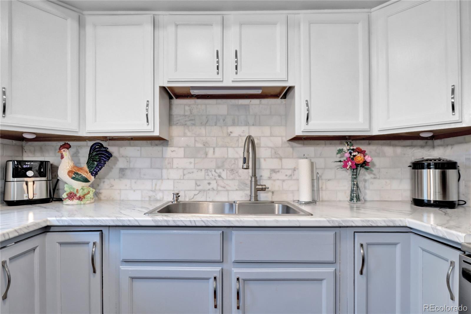 MLS Image #11 for 4856 e hinsdale place,centennial, Colorado