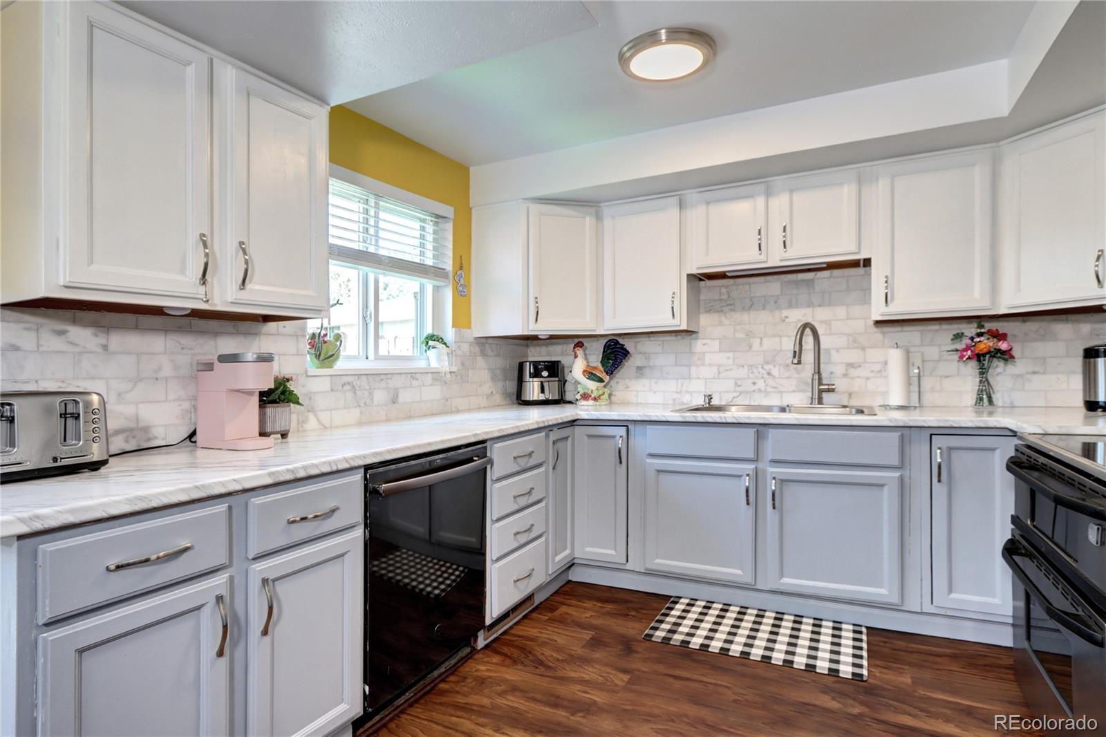 MLS Image #12 for 4856 e hinsdale place,centennial, Colorado
