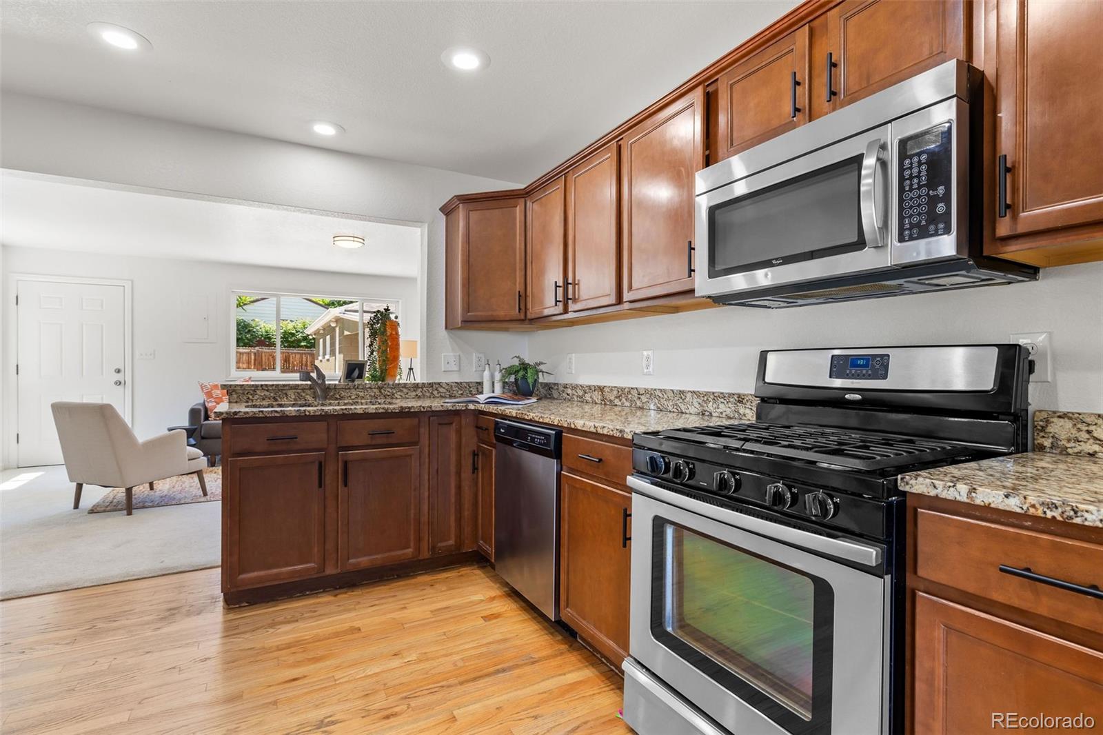 MLS Image #6 for 951 s osage street,denver, Colorado