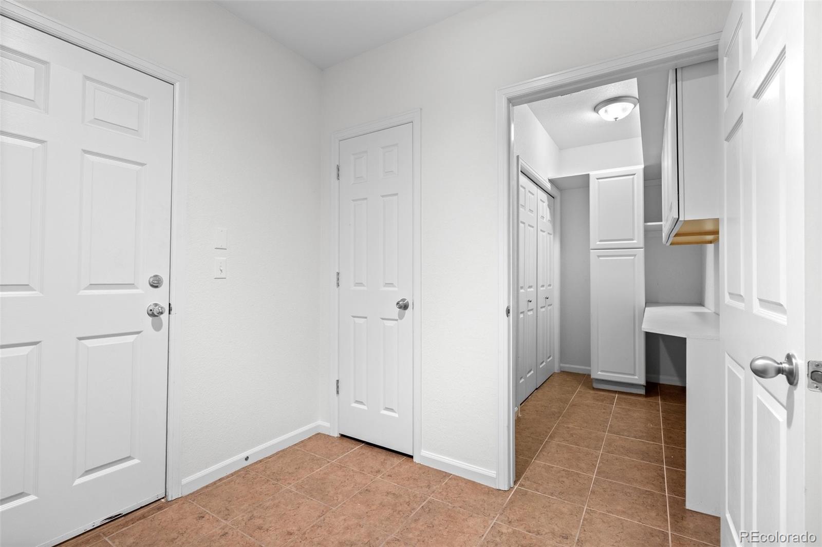 MLS Image #28 for 701 n roslyn street,denver, Colorado