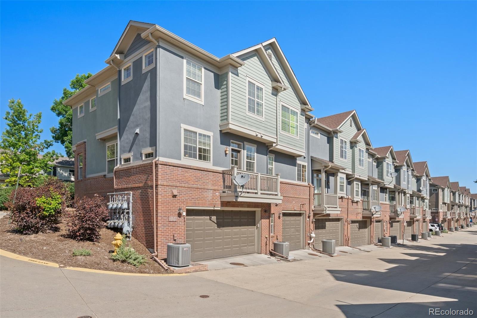 MLS Image #29 for 701 n roslyn street,denver, Colorado