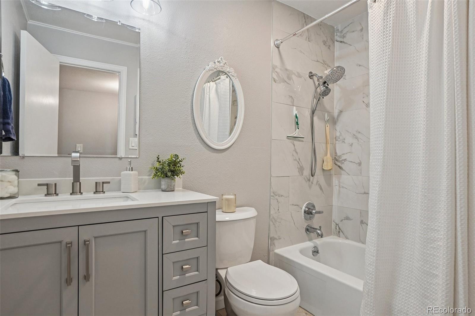 MLS Image #17 for 5300 e cherry creek south drive  918,denver, Colorado