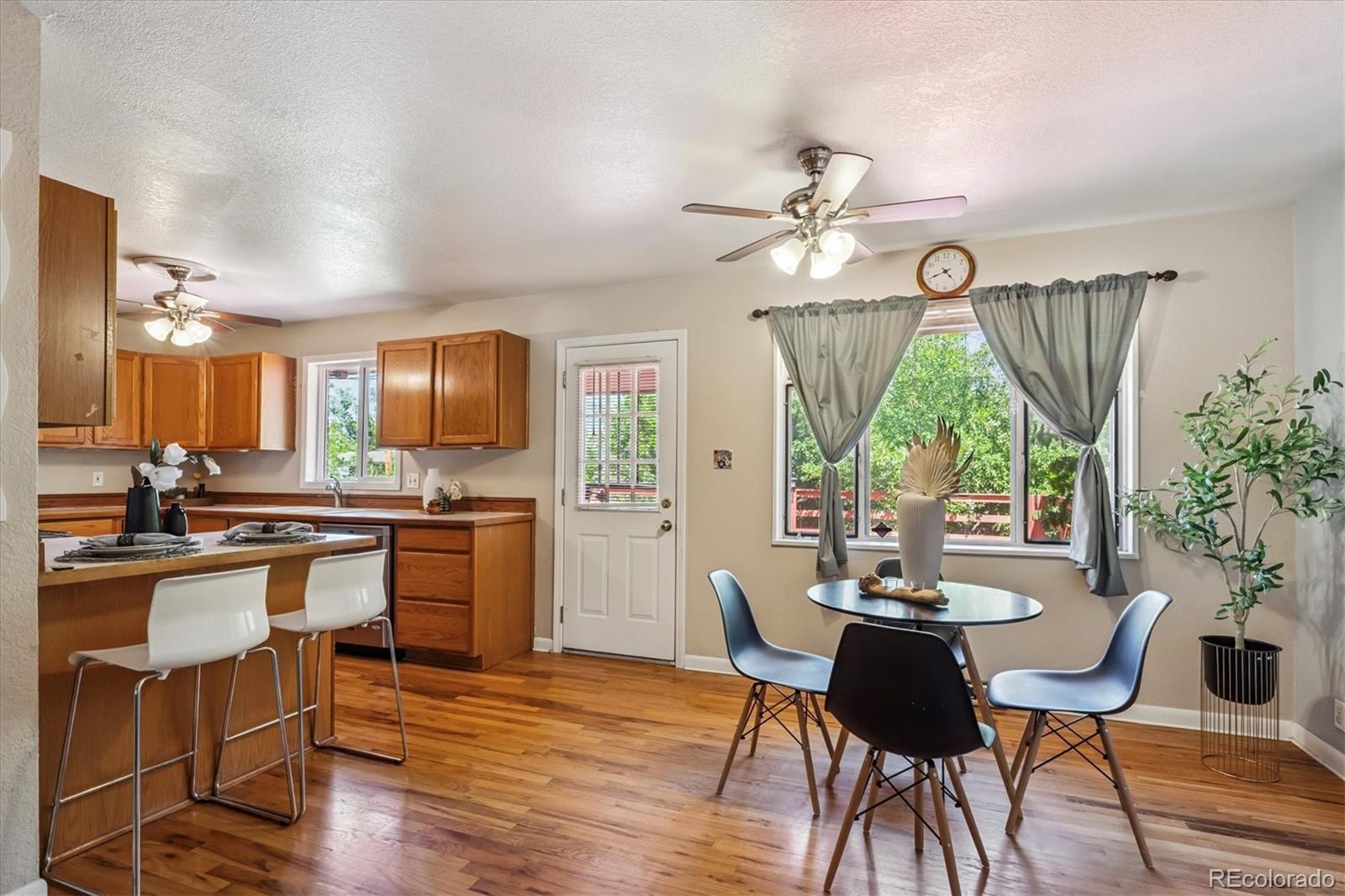 MLS Image #8 for 3871 w saratoga avenue,littleton, Colorado