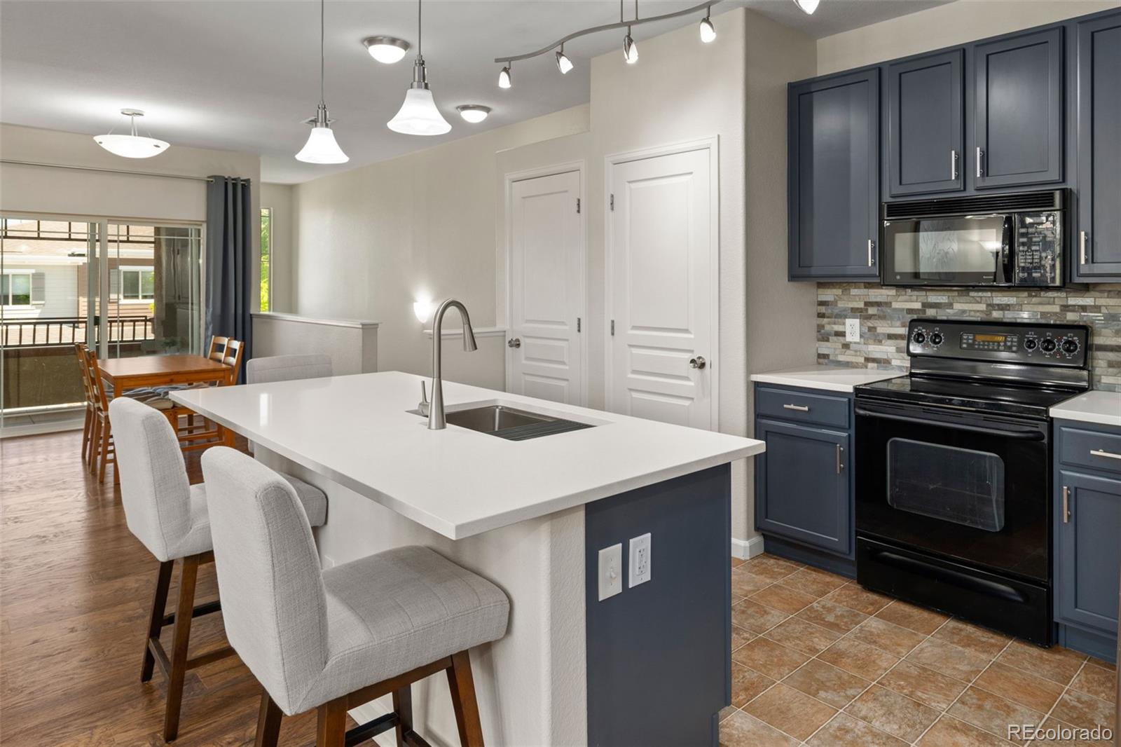 MLS Image #6 for 837 e 98th avenue 405,thornton, Colorado