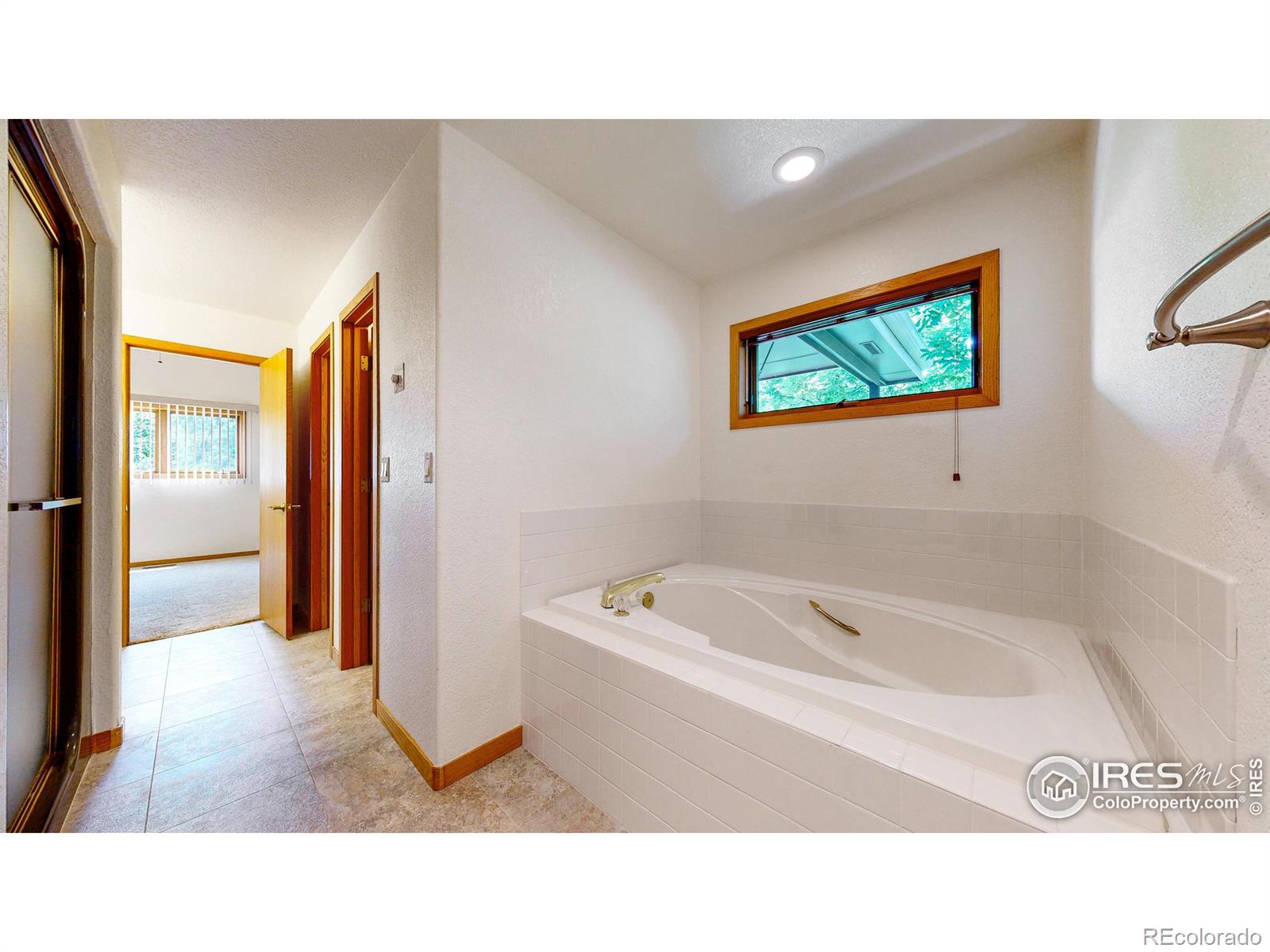 MLS Image #20 for 2201  greenmont court,fort collins, Colorado