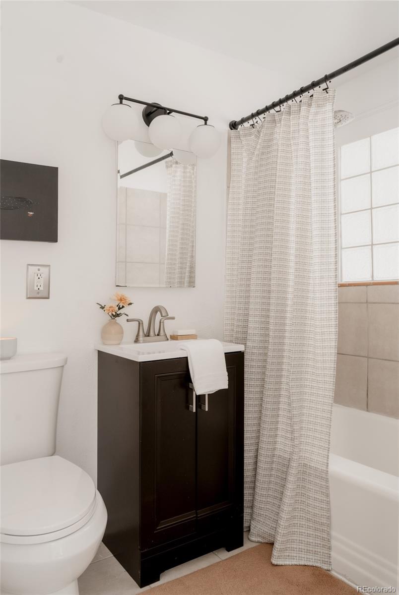 MLS Image #15 for 916  florence street,aurora, Colorado
