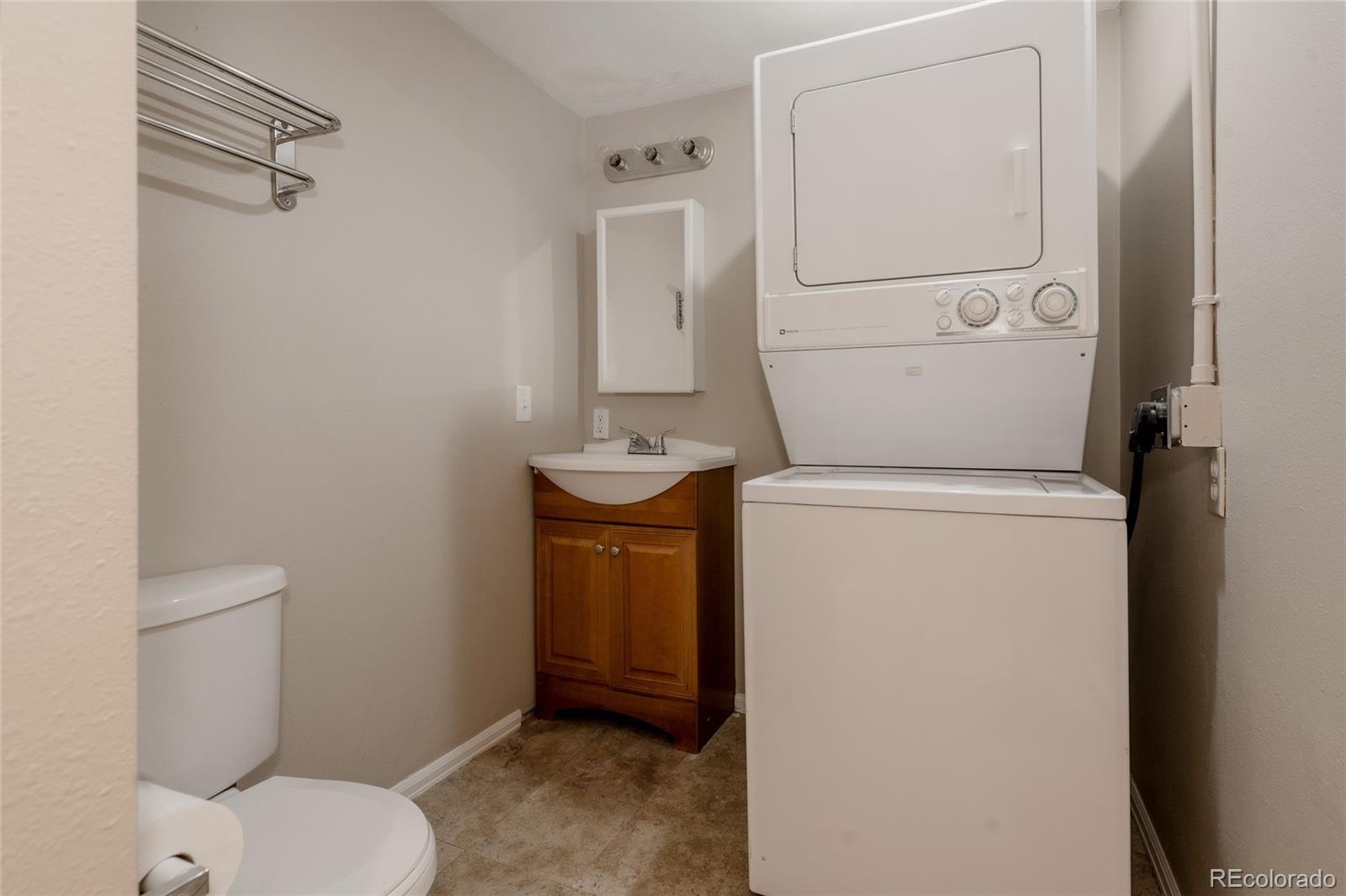 MLS Image #31 for 916  florence street,aurora, Colorado