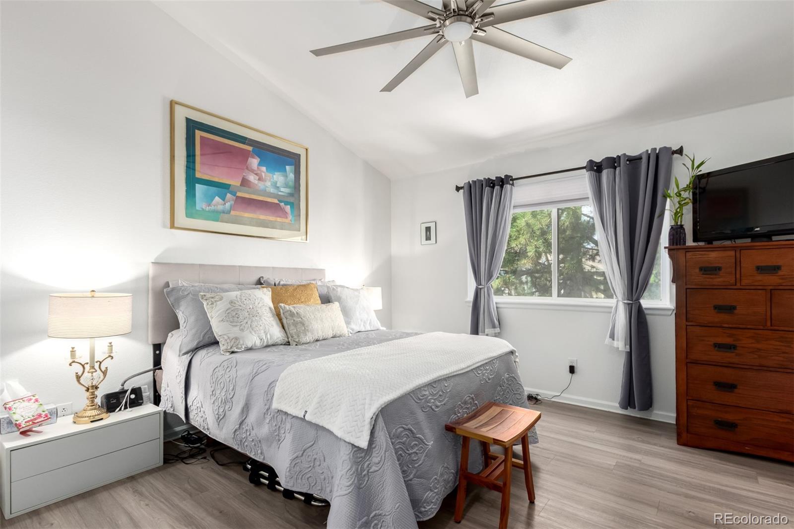 MLS Image #14 for 1885 s quebec way,denver, Colorado