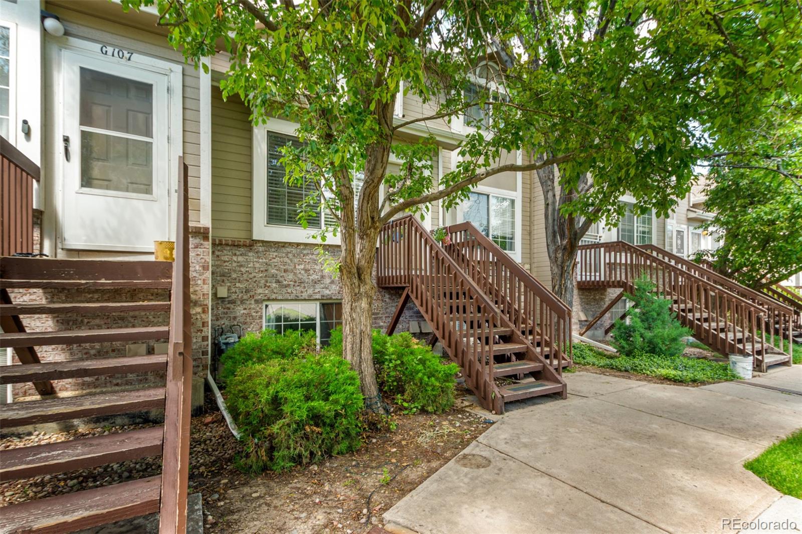 MLS Image #2 for 1885 s quebec way,denver, Colorado