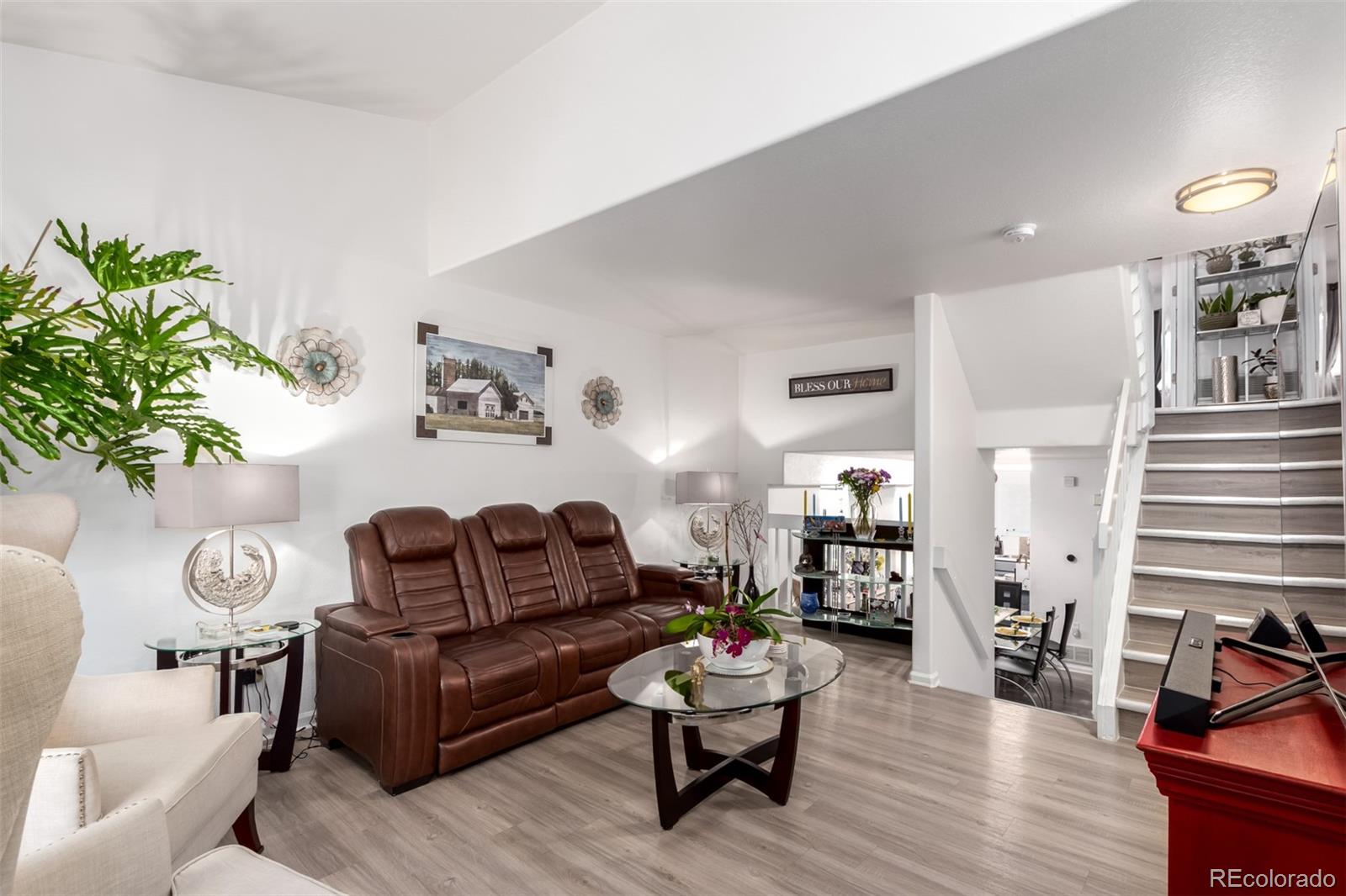 MLS Image #4 for 1885 s quebec way,denver, Colorado
