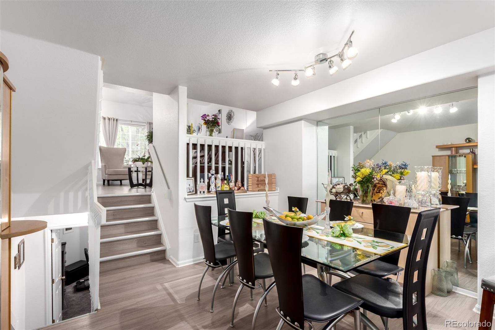 MLS Image #6 for 1885 s quebec way,denver, Colorado