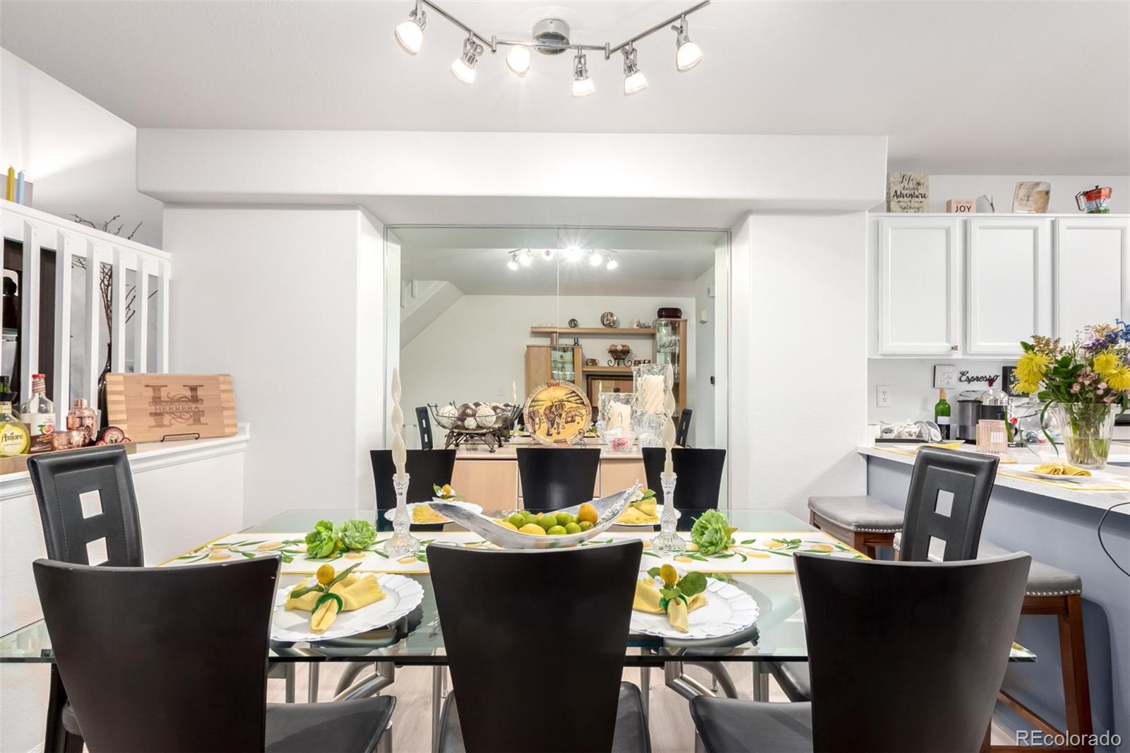 MLS Image #8 for 1885 s quebec way,denver, Colorado