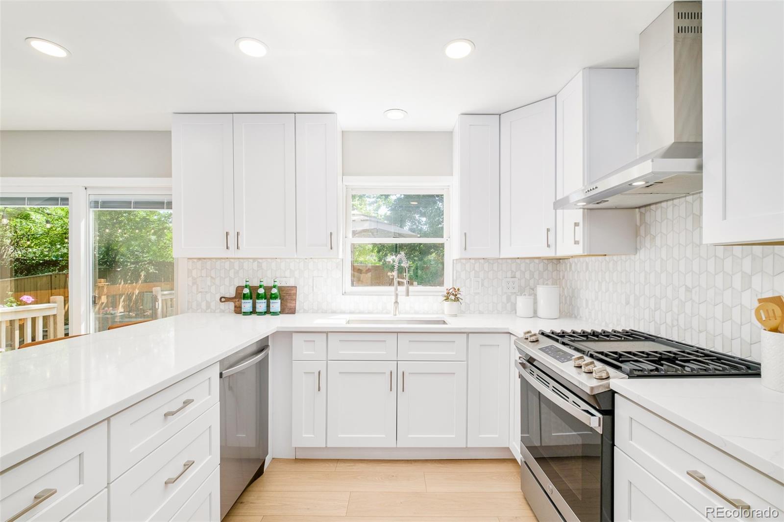 MLS Image #8 for 16438 e prentice circle,centennial, Colorado