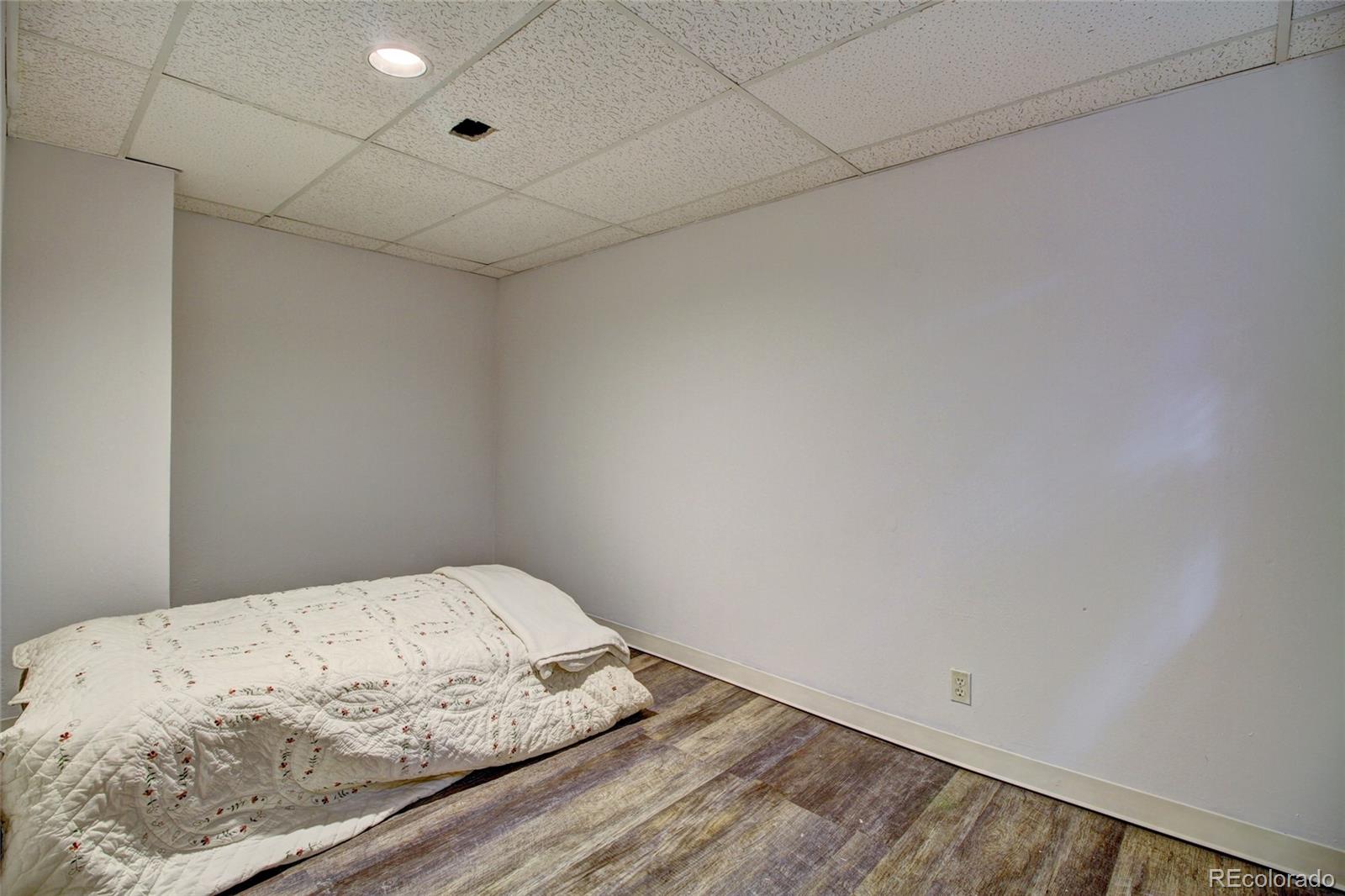 MLS Image #17 for 1517 s owens street,denver, Colorado