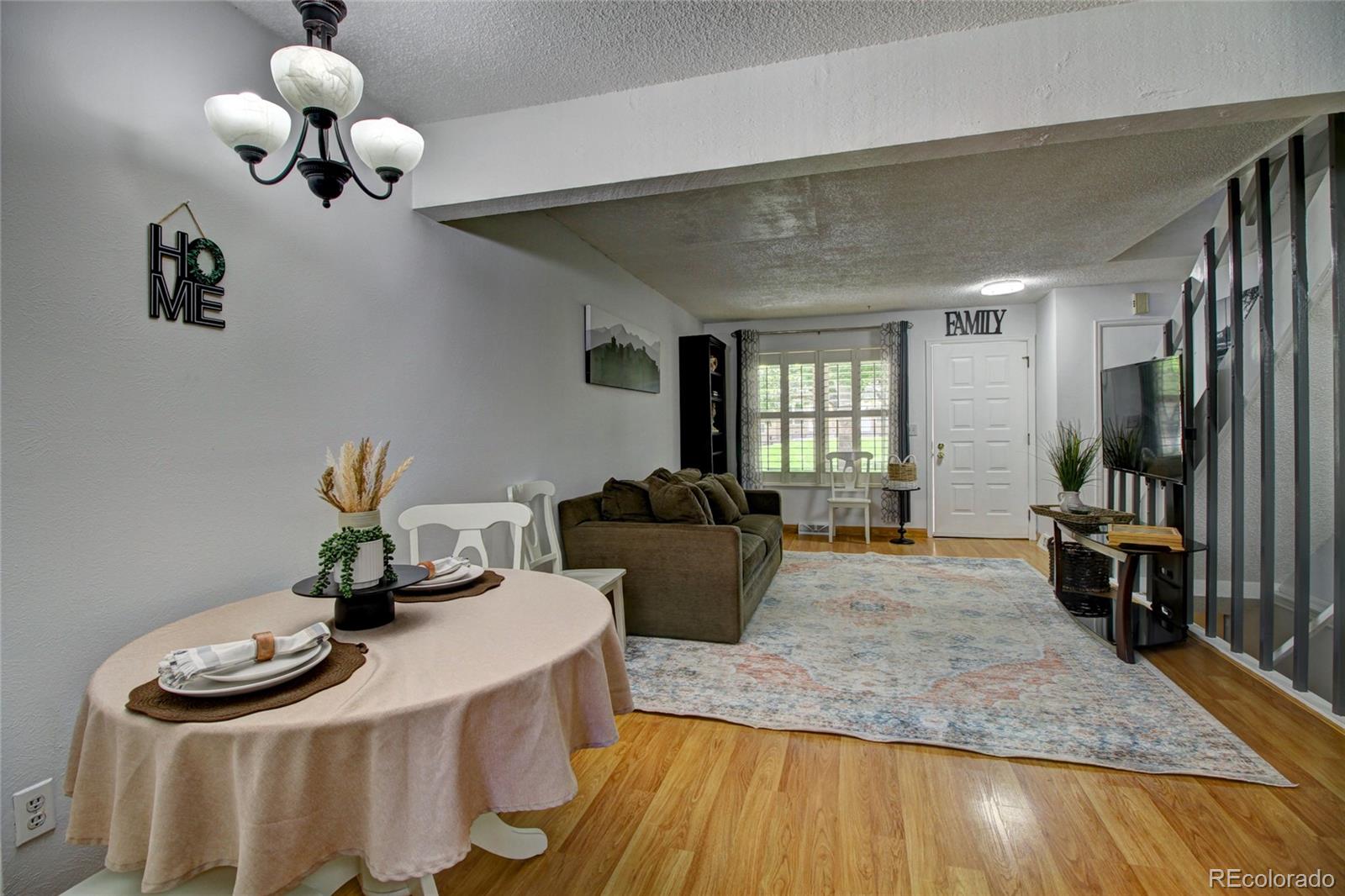 MLS Image #4 for 1517 s owens street,denver, Colorado