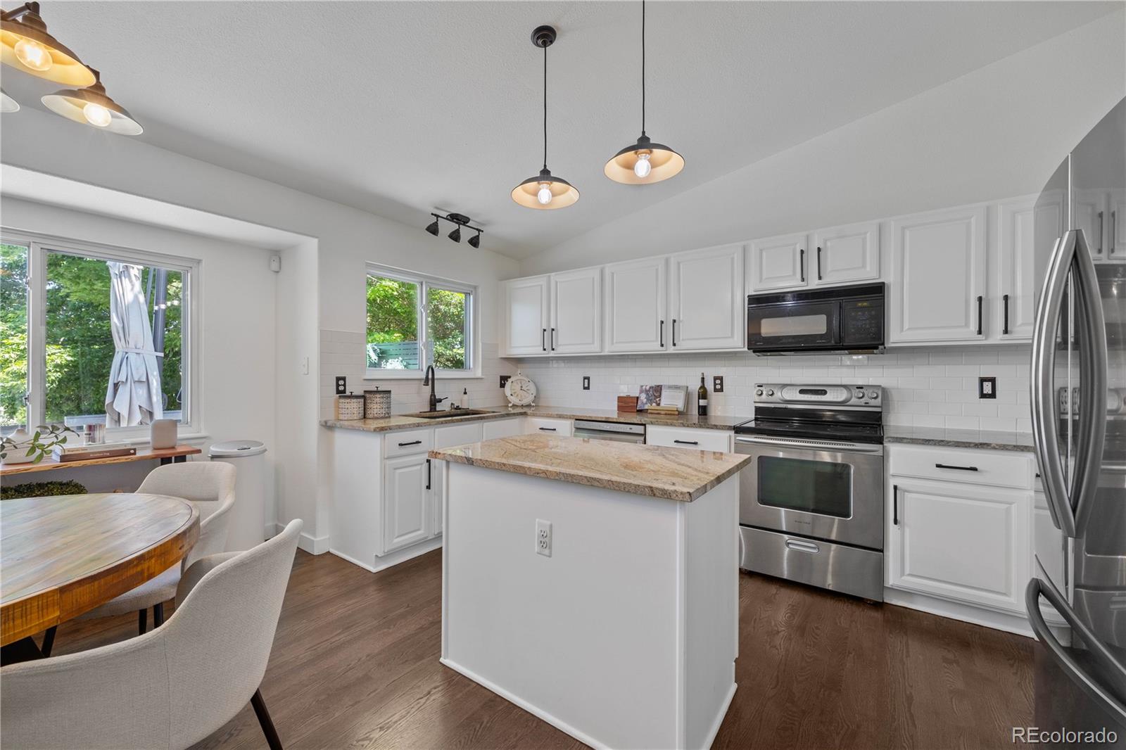 MLS Image #5 for 9606  whitecliff place,highlands ranch, Colorado