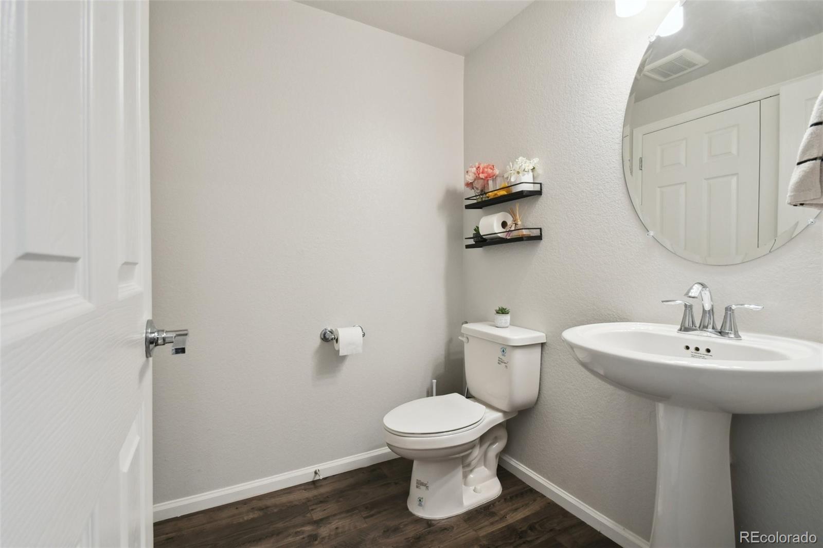 MLS Image #8 for 19221 e 65th avenue,denver, Colorado