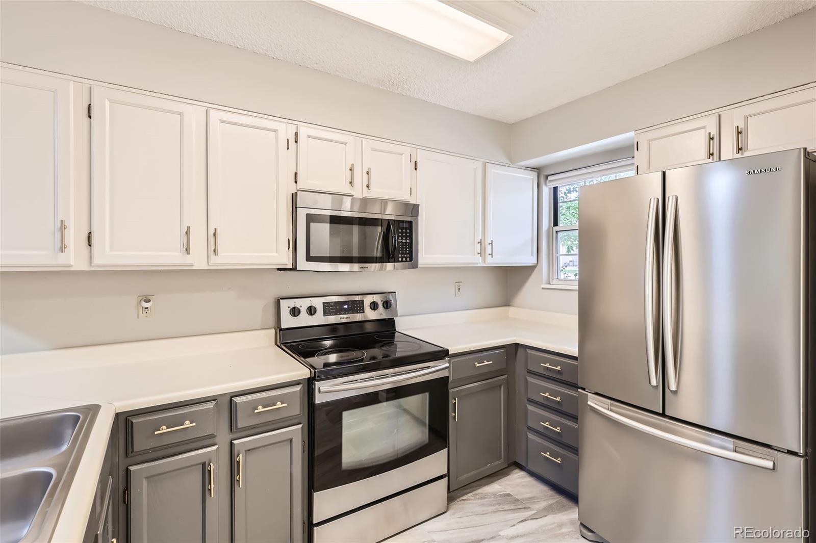 MLS Image #8 for 11155 w 17th avenue,lakewood, Colorado