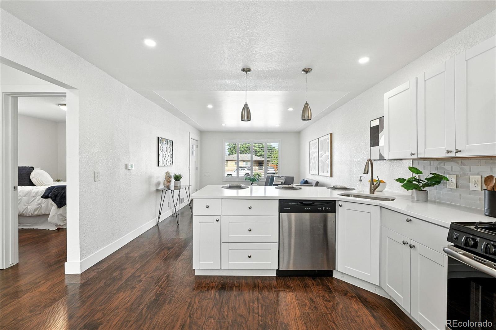 MLS Image #12 for 475 s eliot street,denver, Colorado