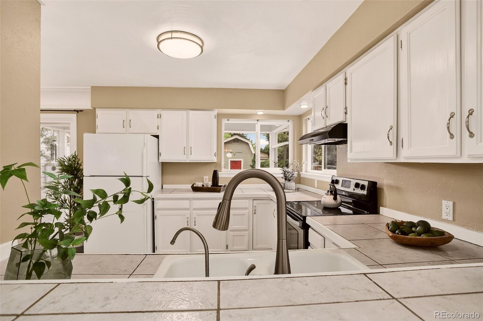 MLS Image #7 for 3979 s grant street,englewood, Colorado