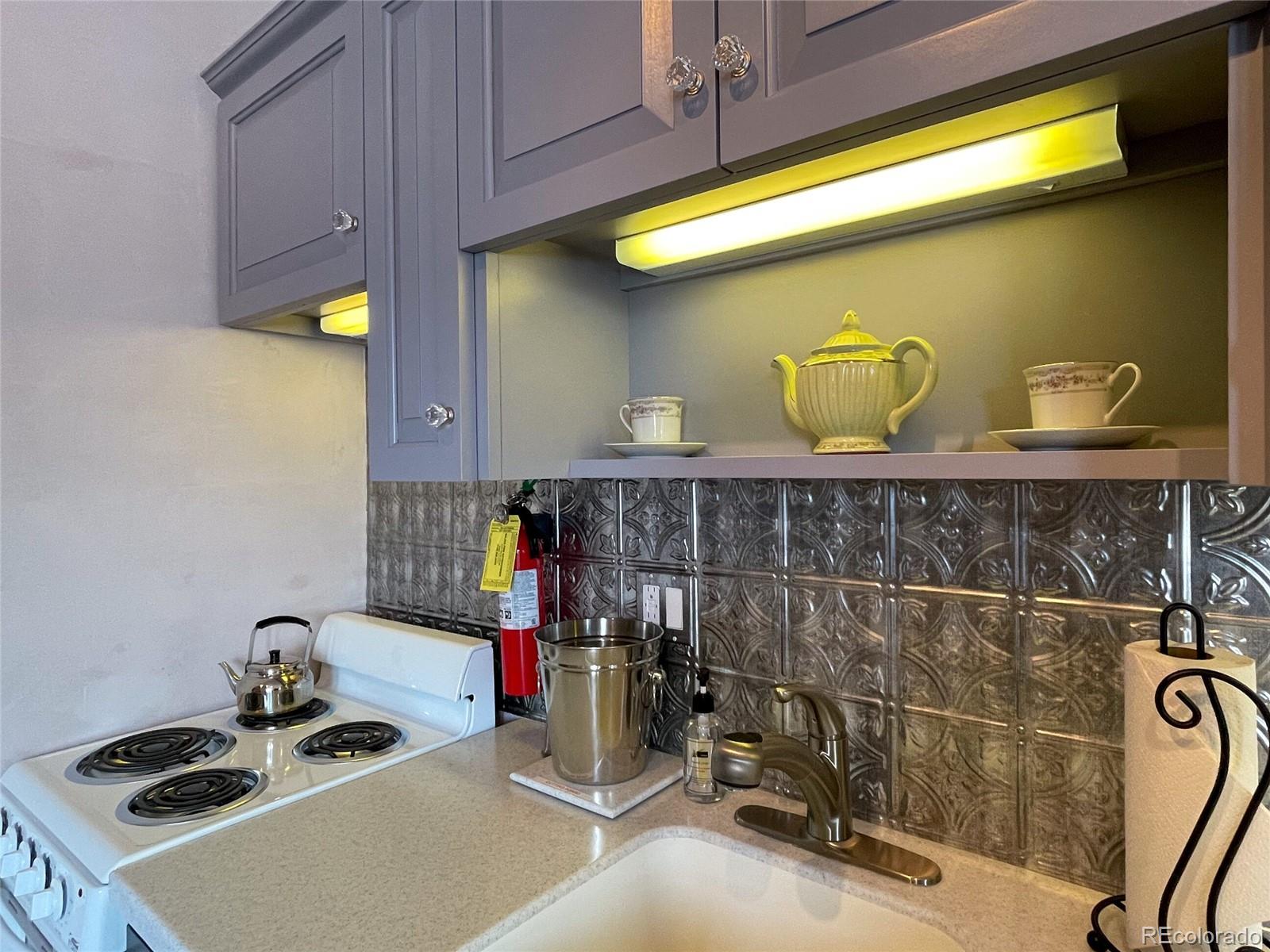 MLS Image #6 for 204 n f street,salida, Colorado