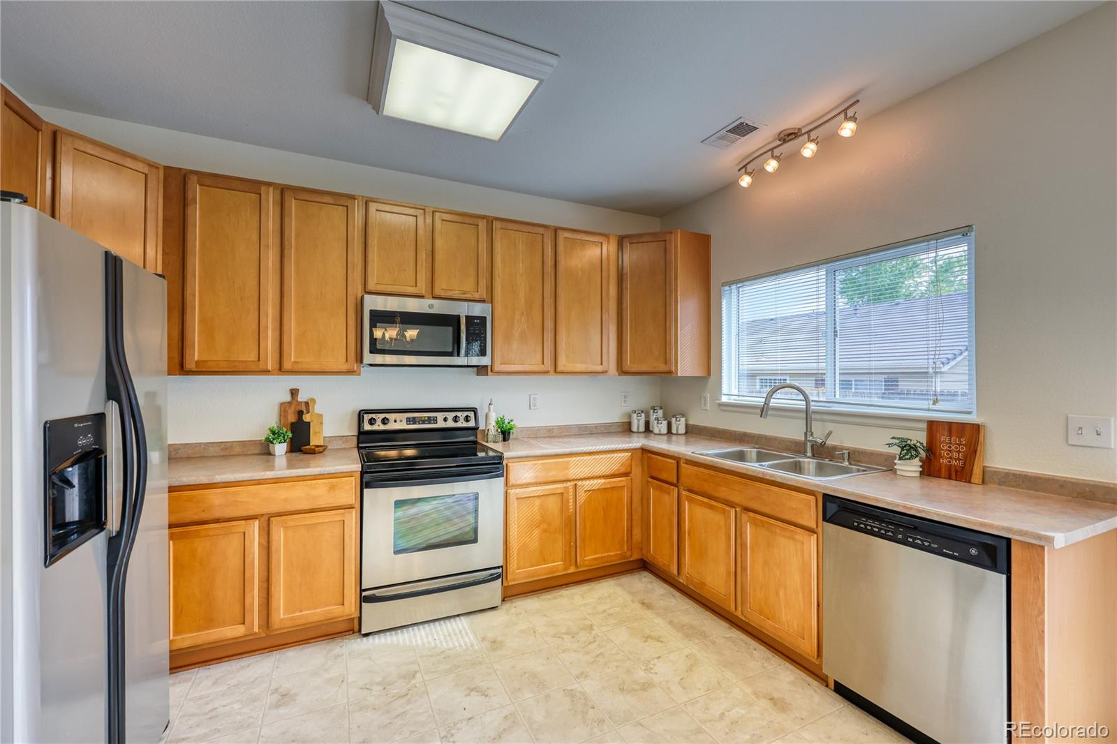 MLS Image #10 for 7345 s nucla street,aurora, Colorado