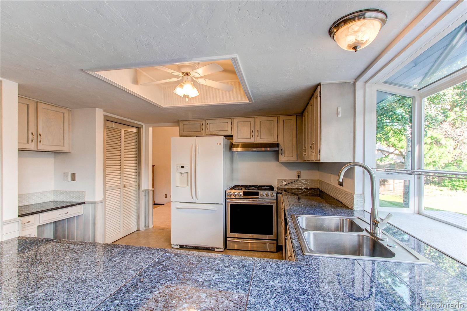 MLS Image #12 for 11682 e iowa avenue,aurora, Colorado