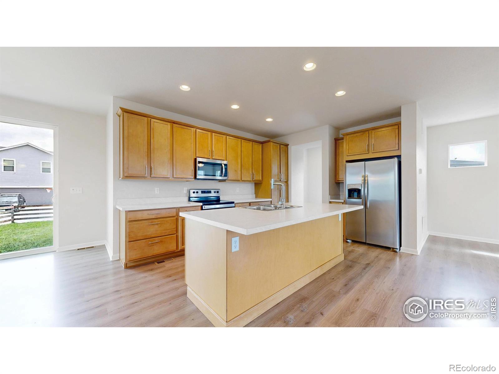 MLS Image #13 for 10604  reunion parkway,commerce city, Colorado