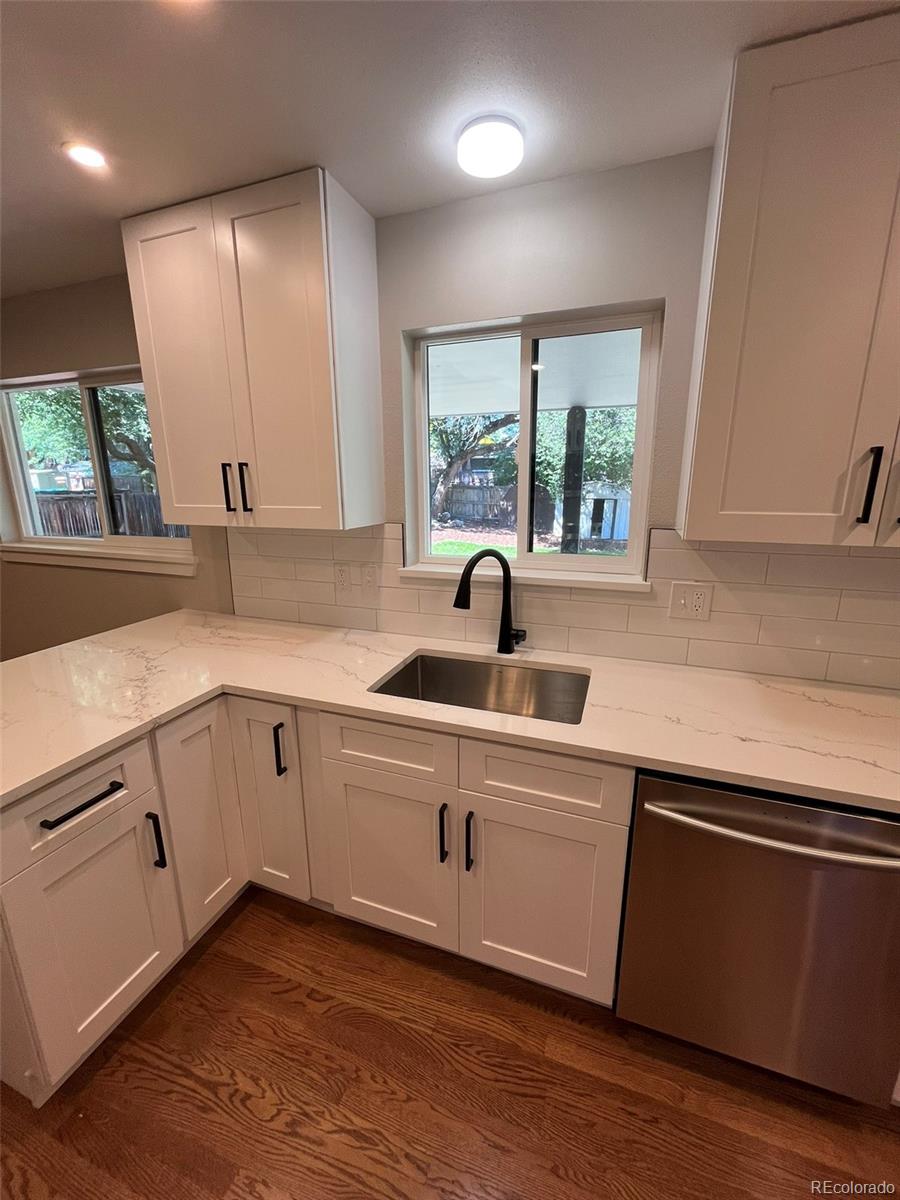 MLS Image #7 for 2836 s fenton street,denver, Colorado