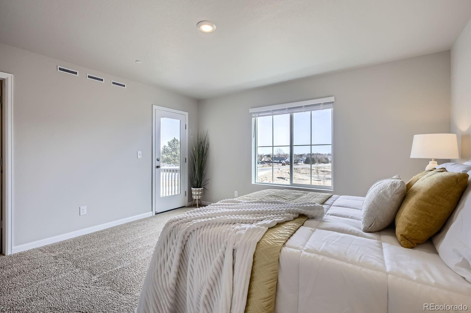 MLS Image #13 for 127  robin road,johnstown, Colorado