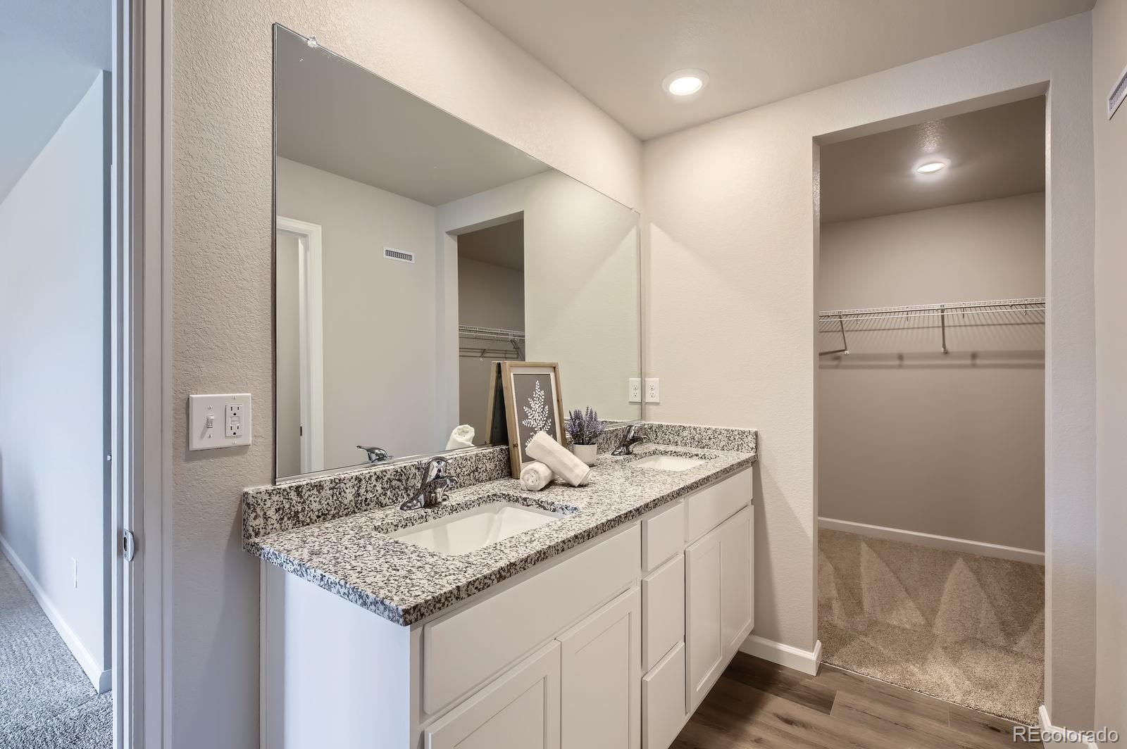 MLS Image #14 for 127  robin road,johnstown, Colorado
