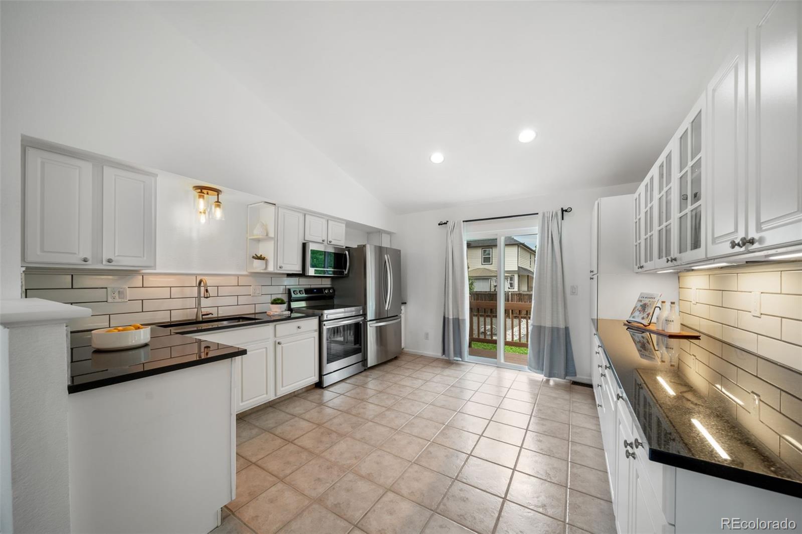 MLS Image #10 for 1482 s pitkin circle,aurora, Colorado