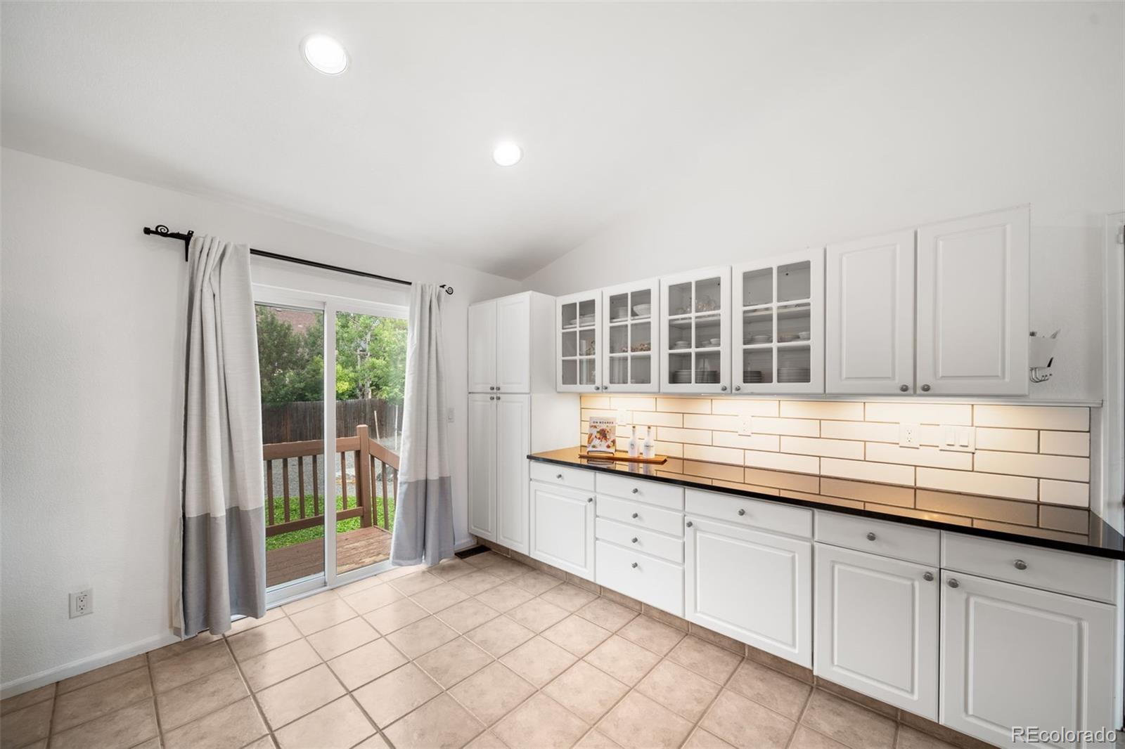 MLS Image #13 for 1482 s pitkin circle,aurora, Colorado