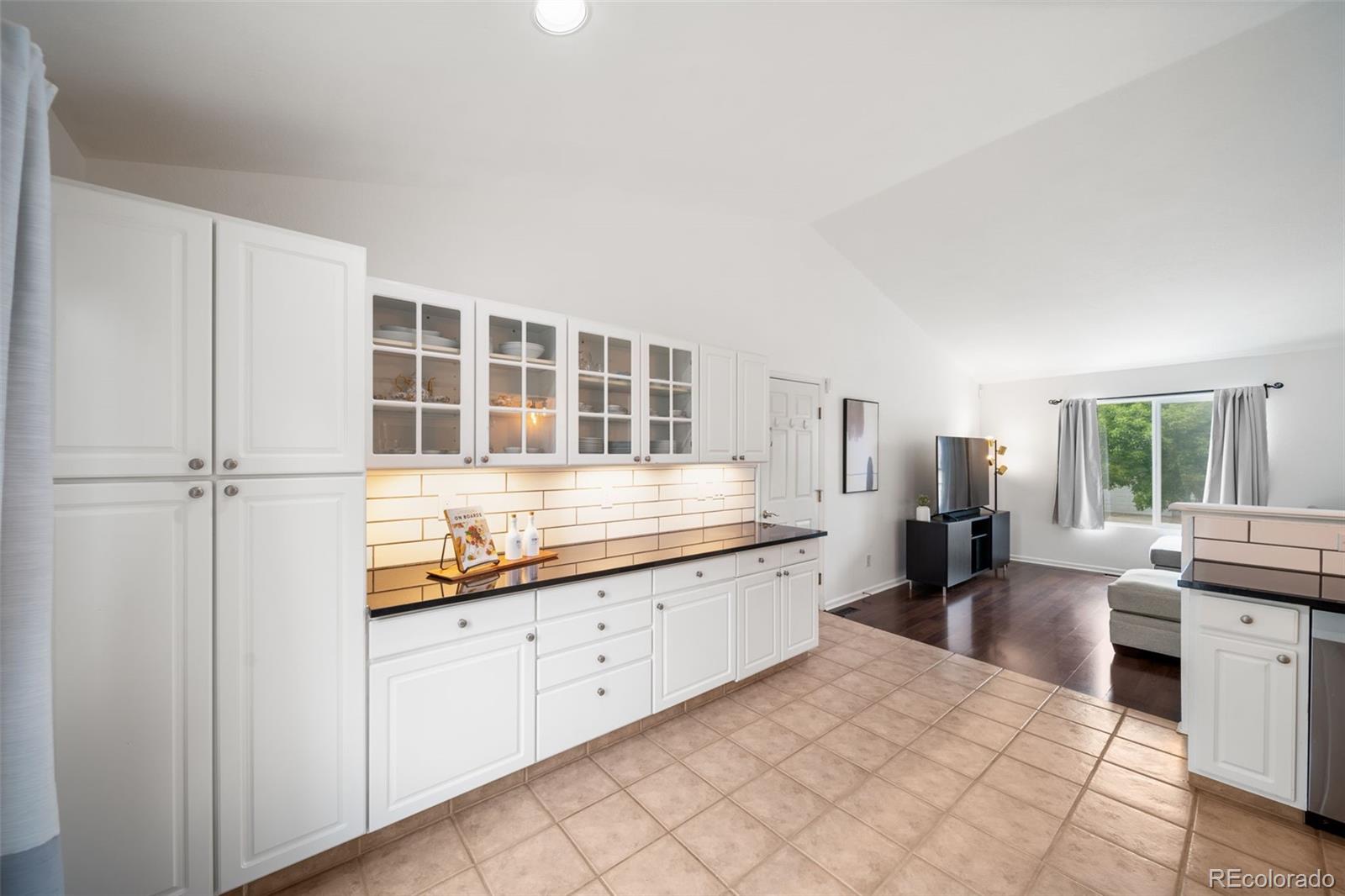 MLS Image #15 for 1482 s pitkin circle,aurora, Colorado