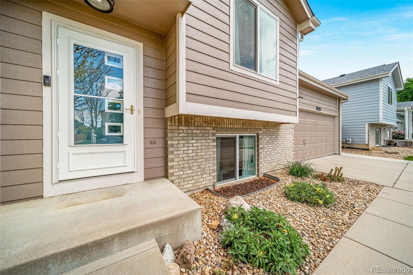 MLS Image #4 for 1482 s pitkin circle,aurora, Colorado