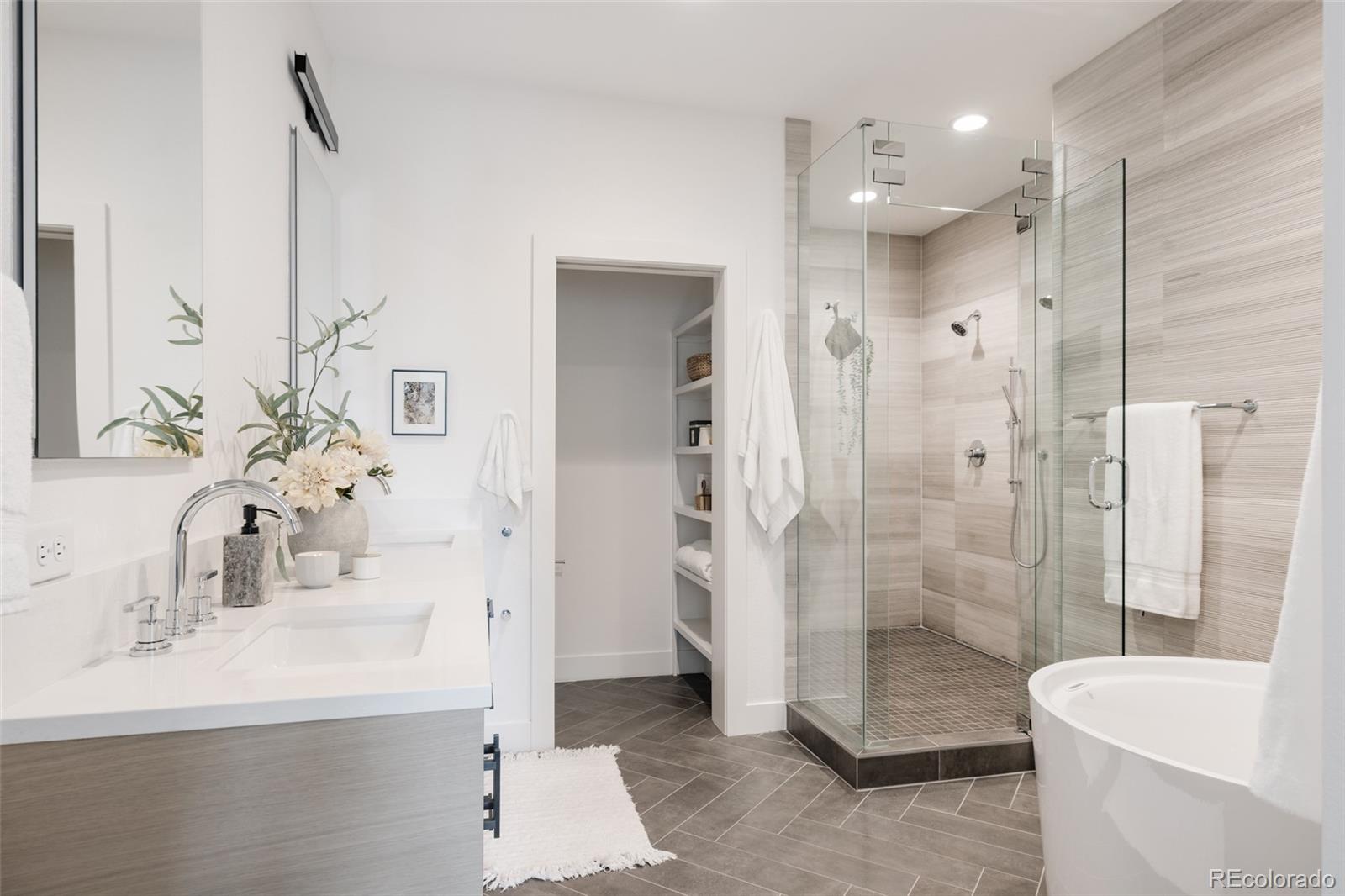 MLS Image #18 for 3130  wyandot street,denver, Colorado