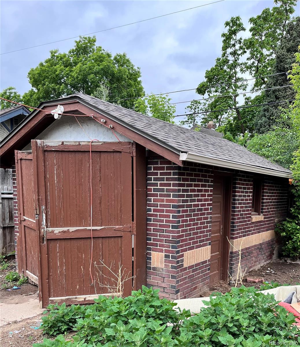 MLS Image #2 for 2835  cherry street,denver, Colorado