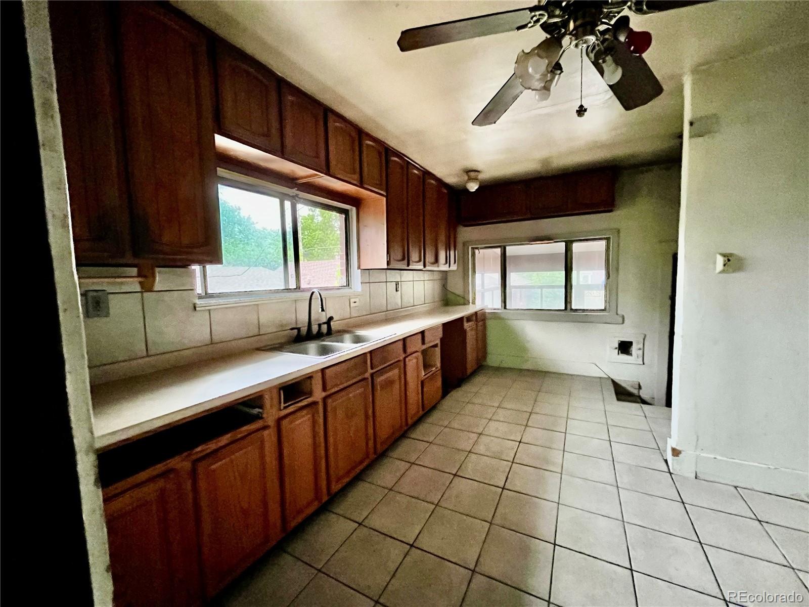 MLS Image #3 for 2835  cherry street,denver, Colorado