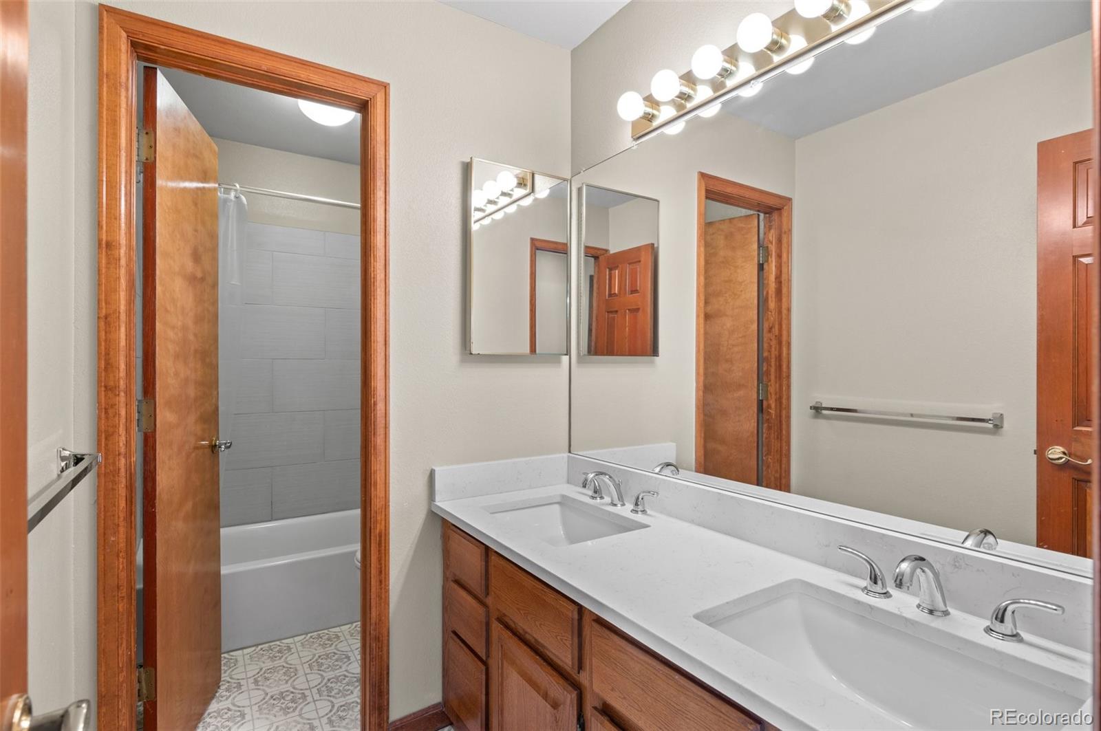 MLS Image #24 for 8000 s williams way,centennial, Colorado