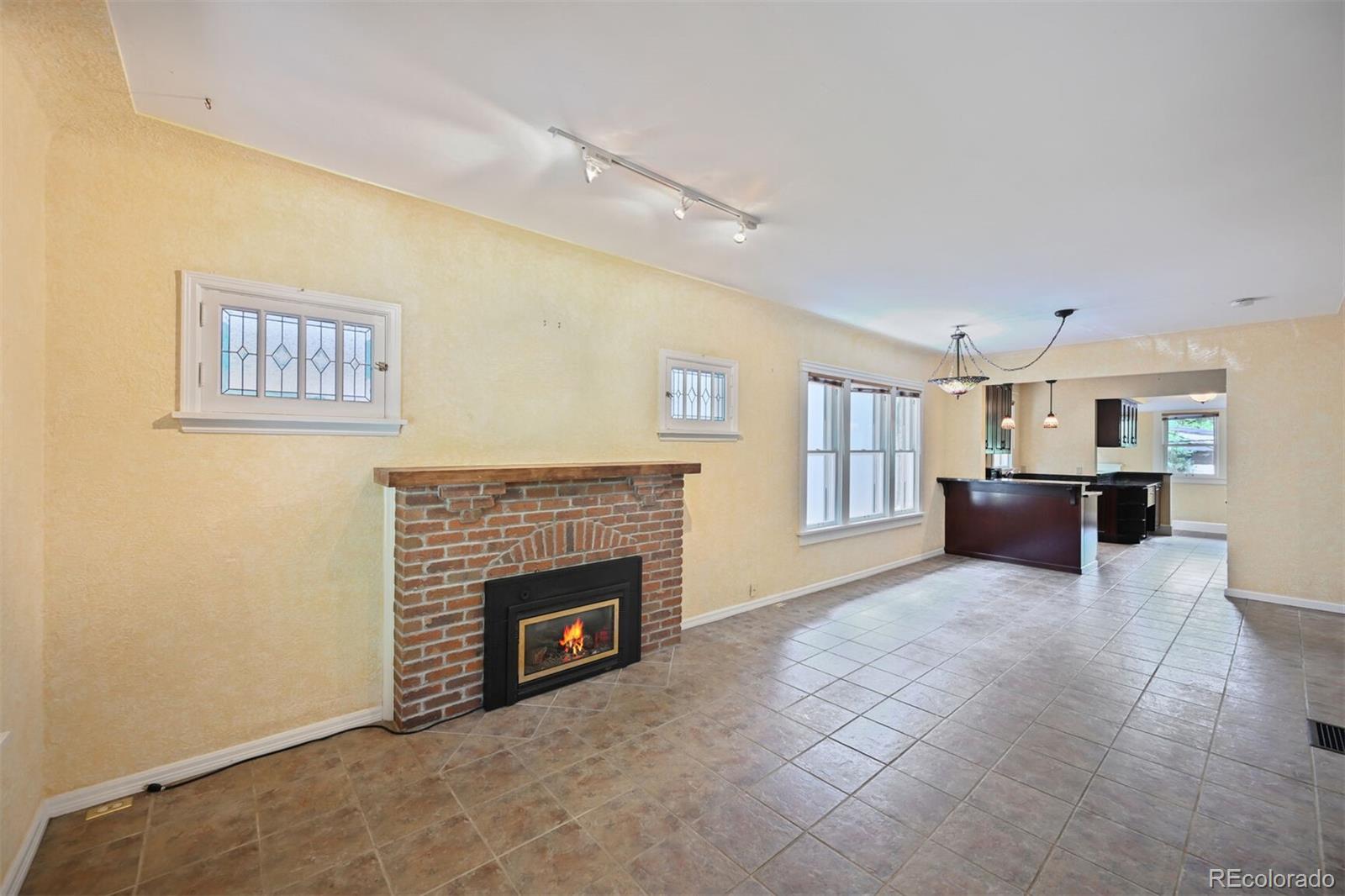MLS Image #2 for 321 s gilpin street,denver, Colorado