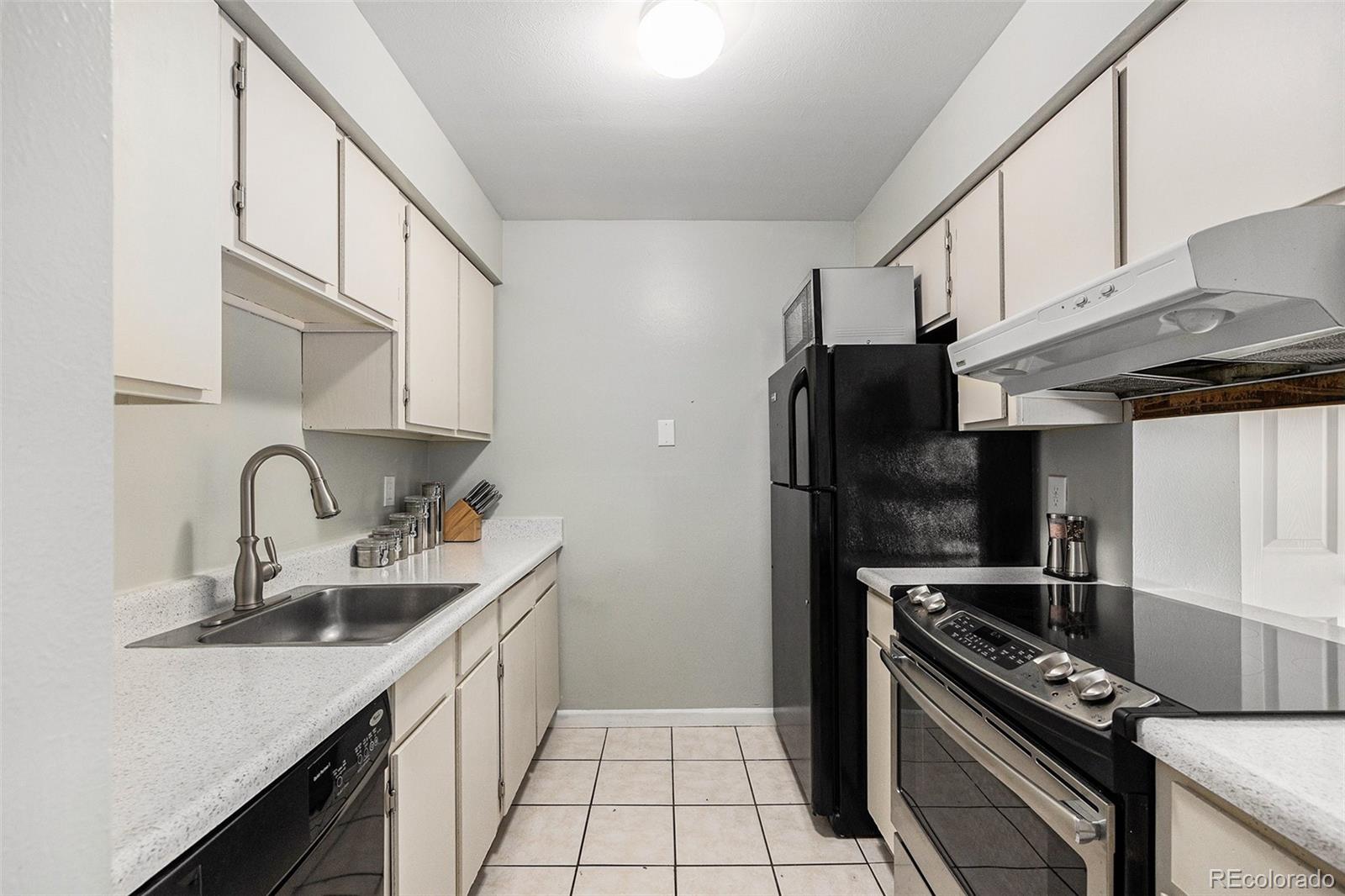MLS Image #6 for 5995 w hampden avenue,denver, Colorado