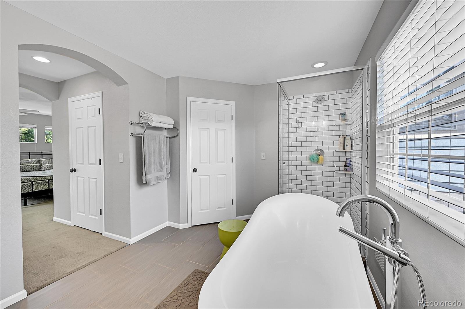 MLS Image #22 for 7064 e 2nd avenue,denver, Colorado